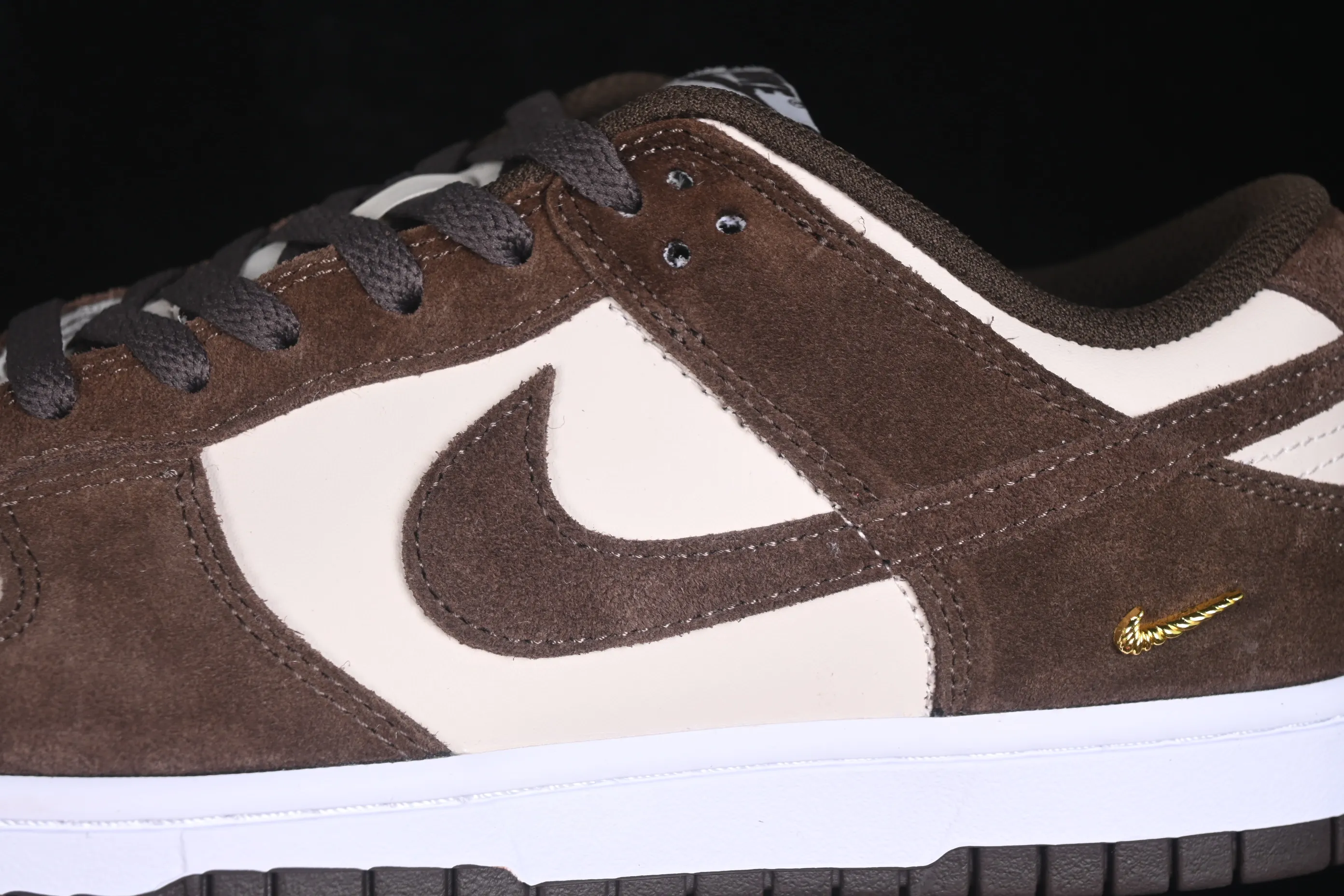 All Categories Nk SB Dunk Series Nk SB Dunk Low Low-top sneakers Nike SB Dunk Low Year of the Horse Brown Low-top casual sneakers IO4244-102